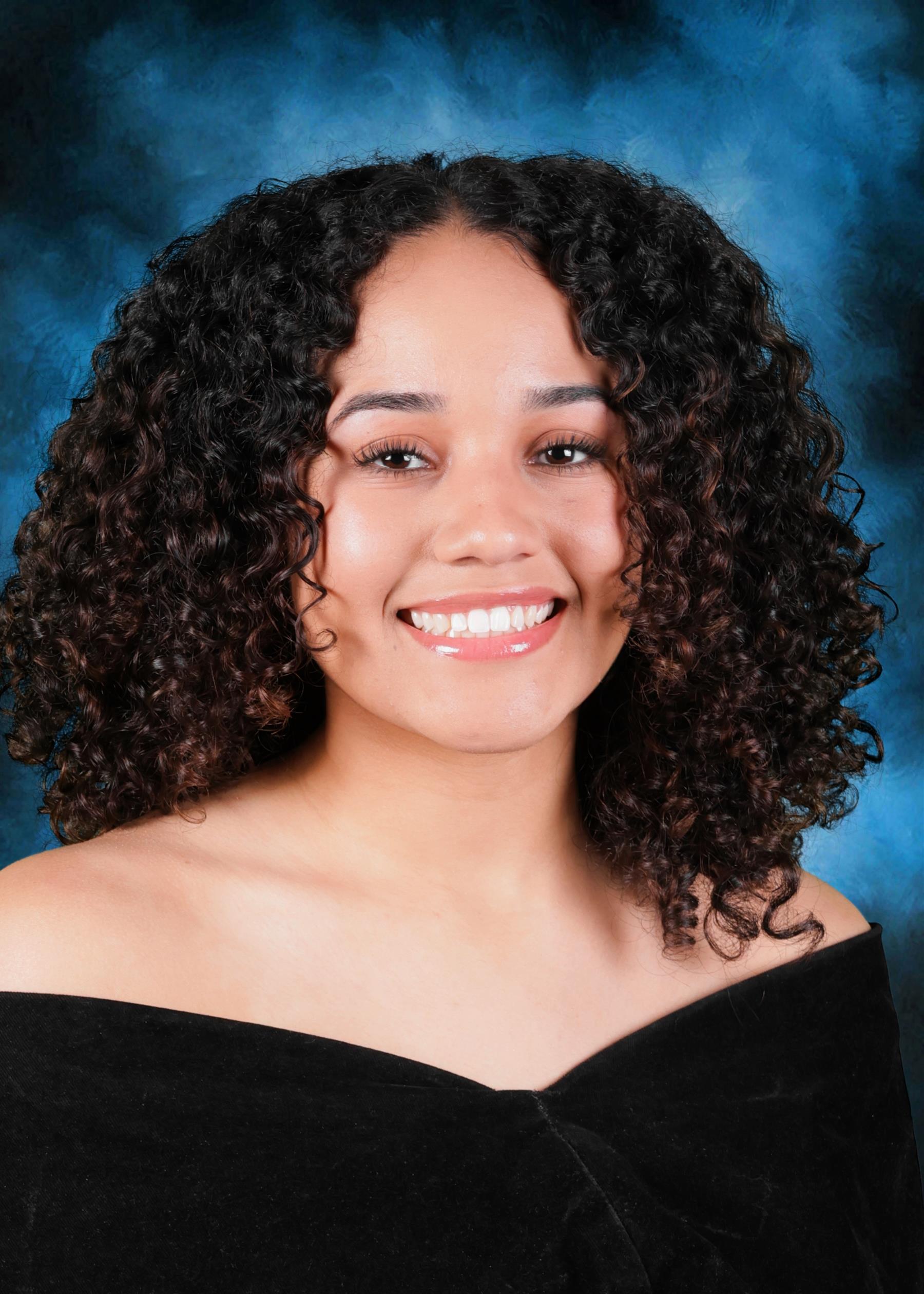 Alizah Cruz : Public Relations Chair